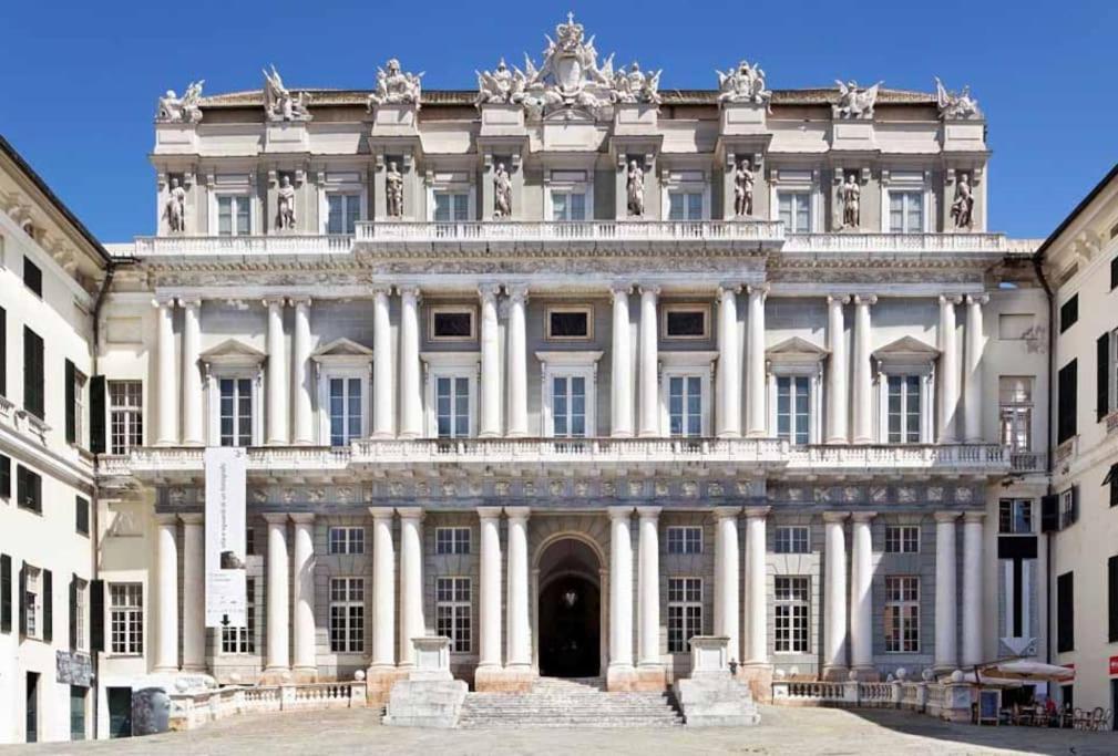 Luminoso Appartamento Nel Cuore Di Genova+Balcone Exterior foto